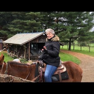 Meet your Posher, Joyce